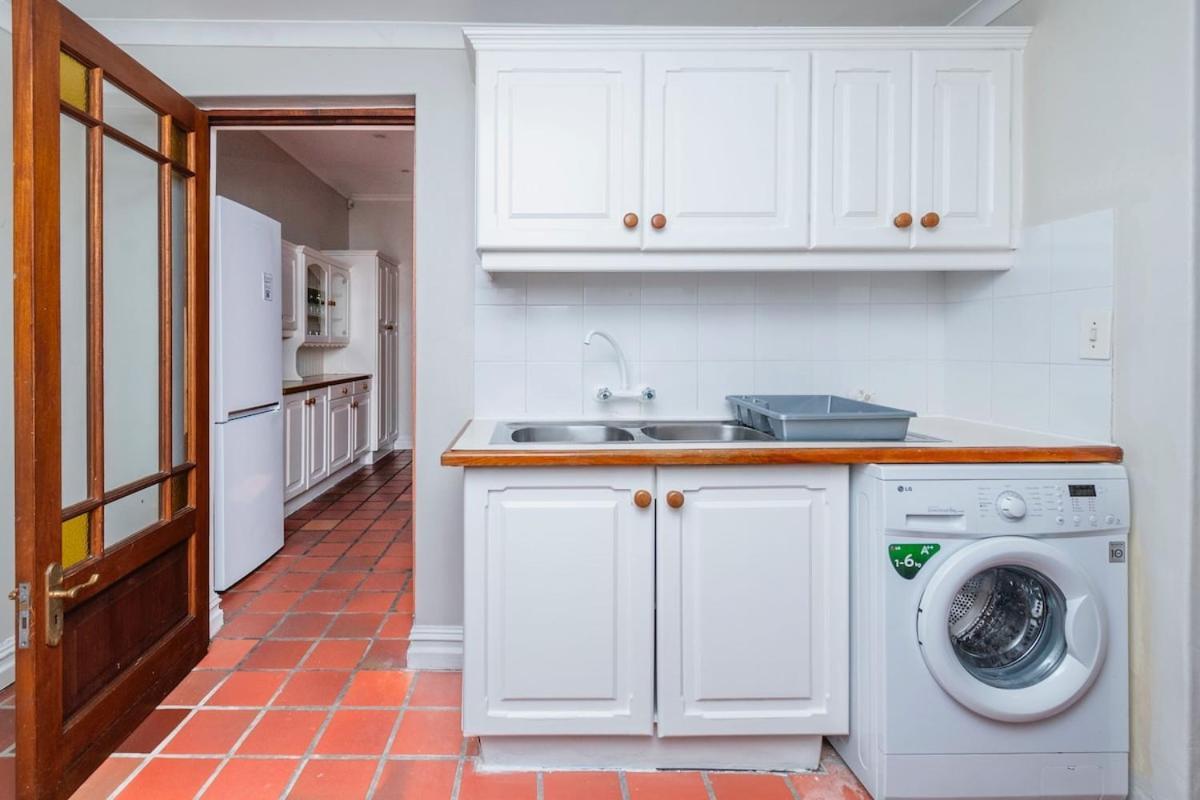 Holiday home Spacious Family In Constantia With Pool Cape Town
