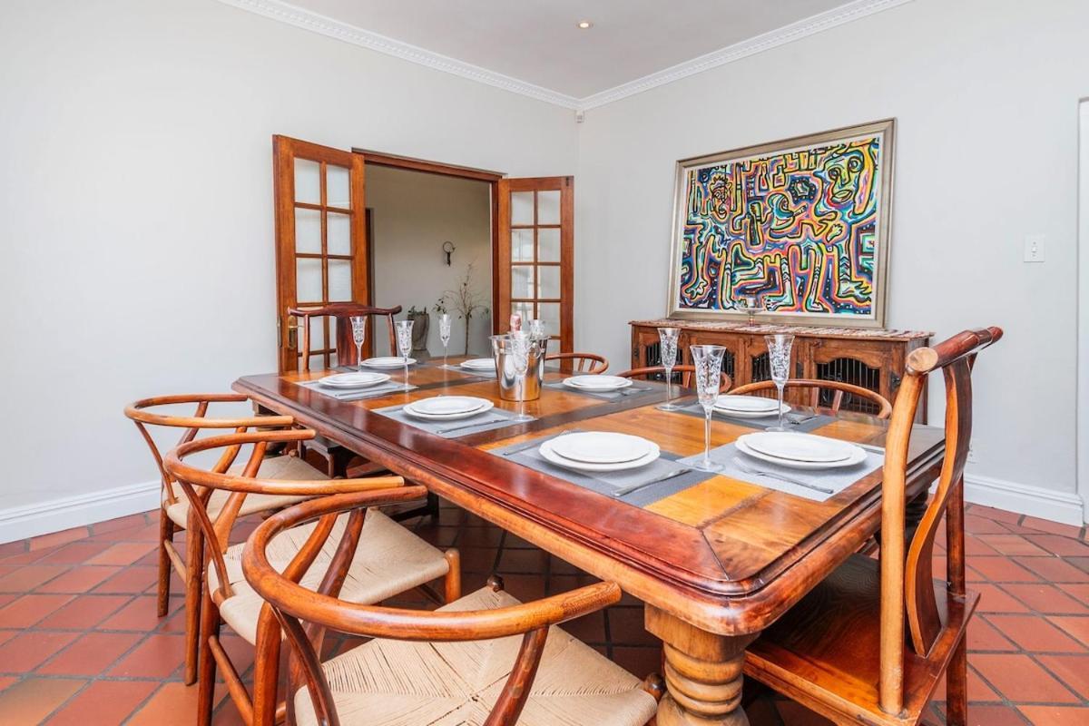 Spacious Family In Constantia With Pool * Le Cap