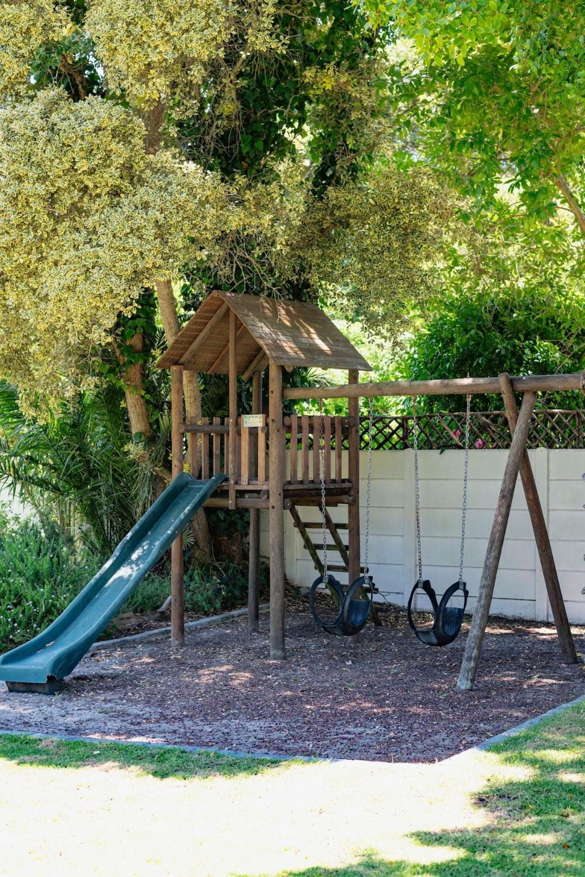 Spacious Family In Constantia With Pool * Le Cap